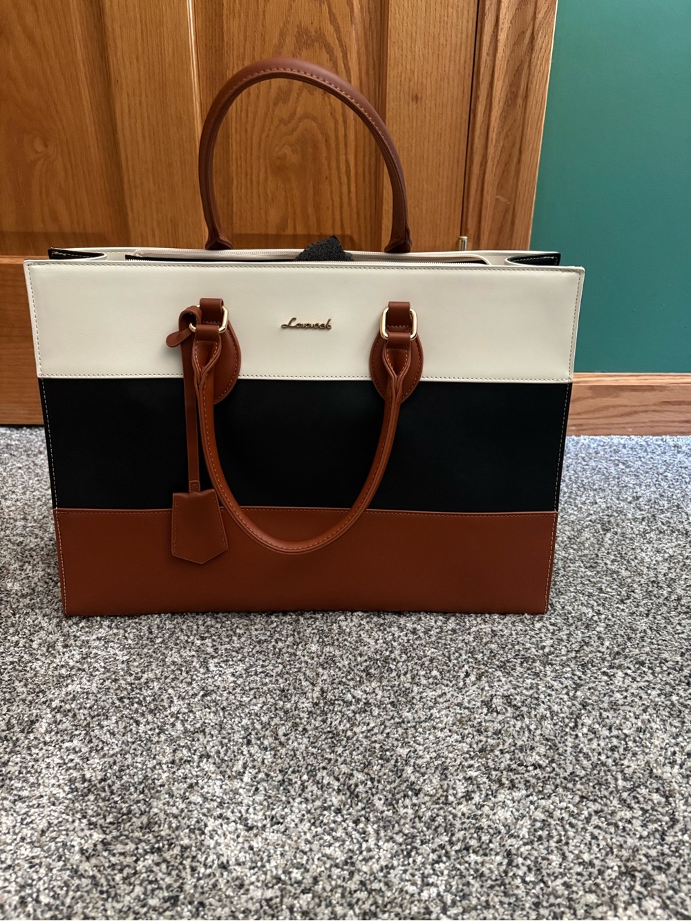 Lovevook Tote Bag NWOT